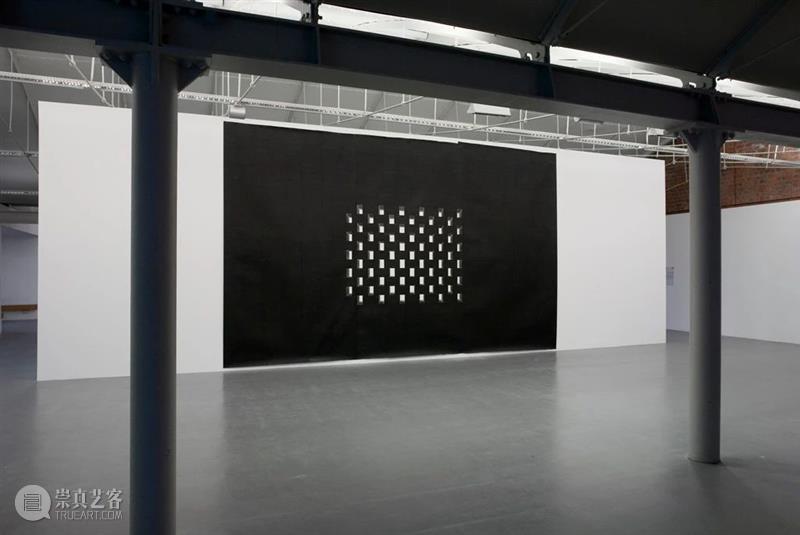 托巴·基多里(Toba Khedoori)网格绘画系列简介 博文精选 卓纳画廊DavidZwirner 基多 Toba 托巴 网格 系列 绘画 简介 卓纳 画廊 肖像 崇真艺客